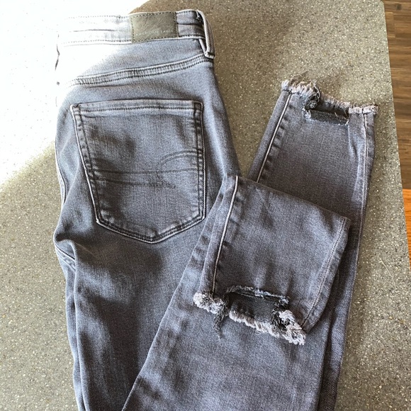BRAND NEW AMERICAN EAGLE JEANS - Picture 2 of 8